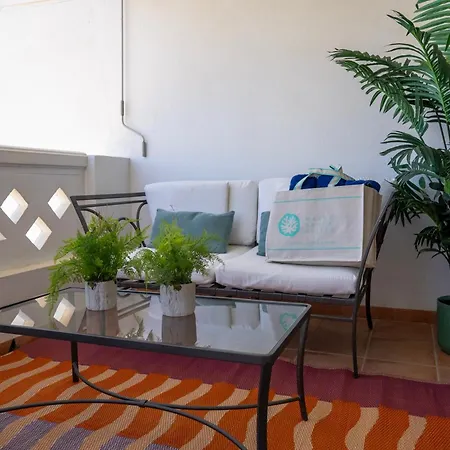Banus - Banus Playa Rocio - Premium 2br - 2ba - Direct Access - Stunning Sea & Garden Views - Outdoor Terrace - Super Bright - Pool - 3 Min Walk To Puerto Banus *